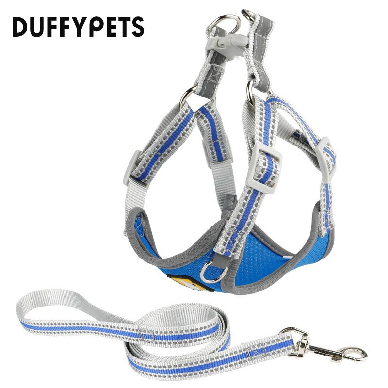 

Pet Chest and Shoulder Straps, Reflective and Breathable Cat Shoulder Straps, Vest Style Dog Leashes, Anti-escape, Breathable and Reflective S