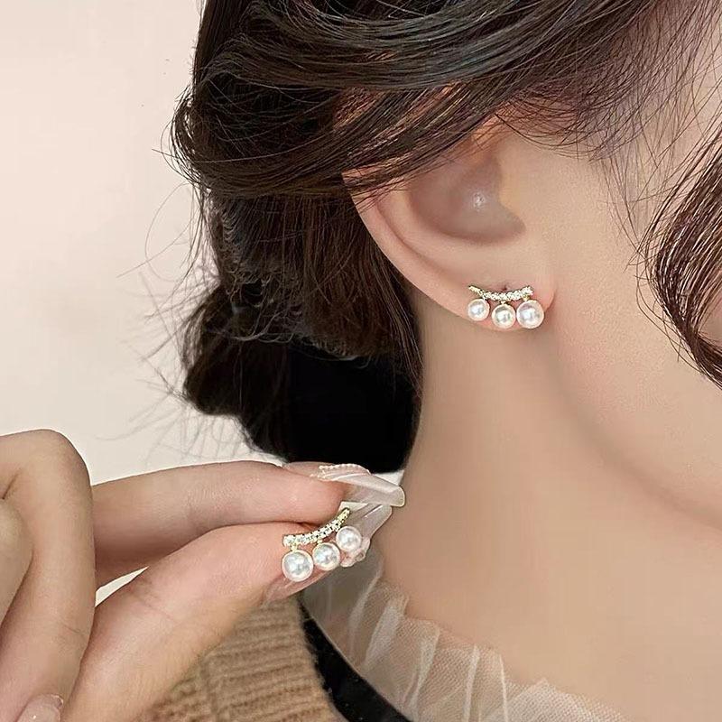 Gold Ring Earrings Women's Ear Buckles Light Luxury High-end Earrings Autumn and Winter Ring Earrings