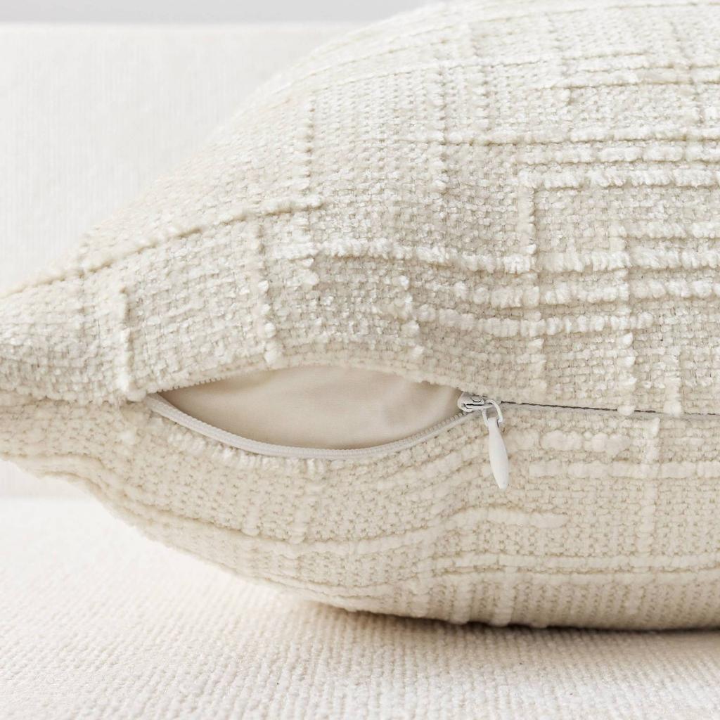 2PCS Neutral Farmhouse-style Decorative Pillowcases, Made of Fluffy Texture, Soft and Comfortable, with A Modern Western Farmhouse Style