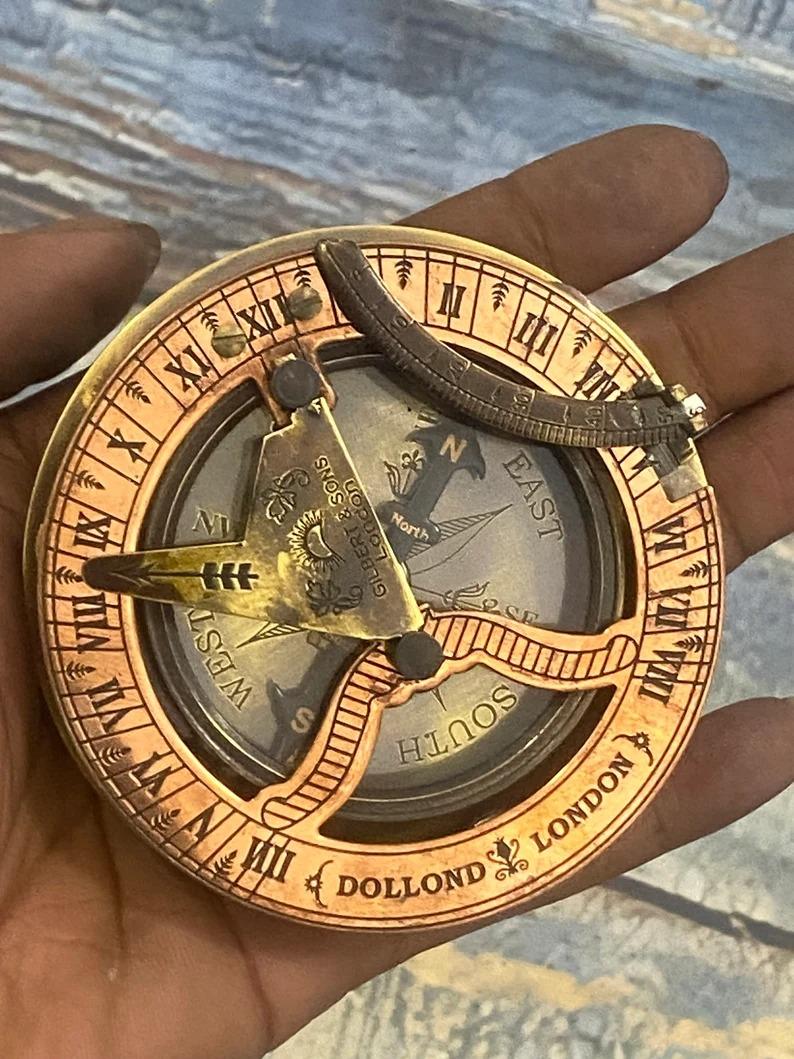 

Marine Working Sundial Compass Brass Nautical Antique Finish Collectible Wonderful Seasonal Gift 6 cm золотий