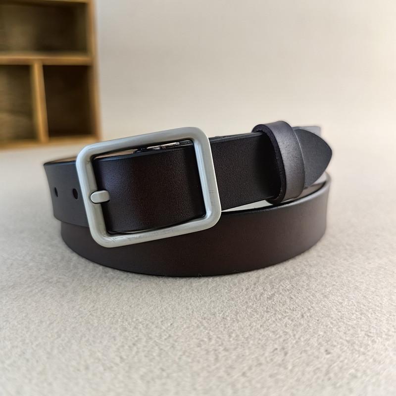 Vintage Leather Waist Belt For Women With Durable Alloy Closure