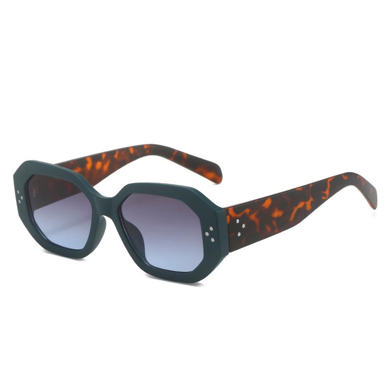 Óculos de Sol Quadrados Poligonais com Rebites da Moda 2023 - Estilo Bloco de Cores para Mulheres