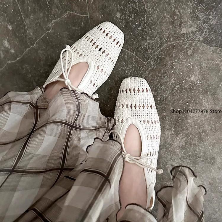 Fashion 2025 Summer Hollow Woven Breathable Shoes Women Sandals Bow Pointed Toes Leather Shoes Summer Flat Casual Sandals Rome Shoes