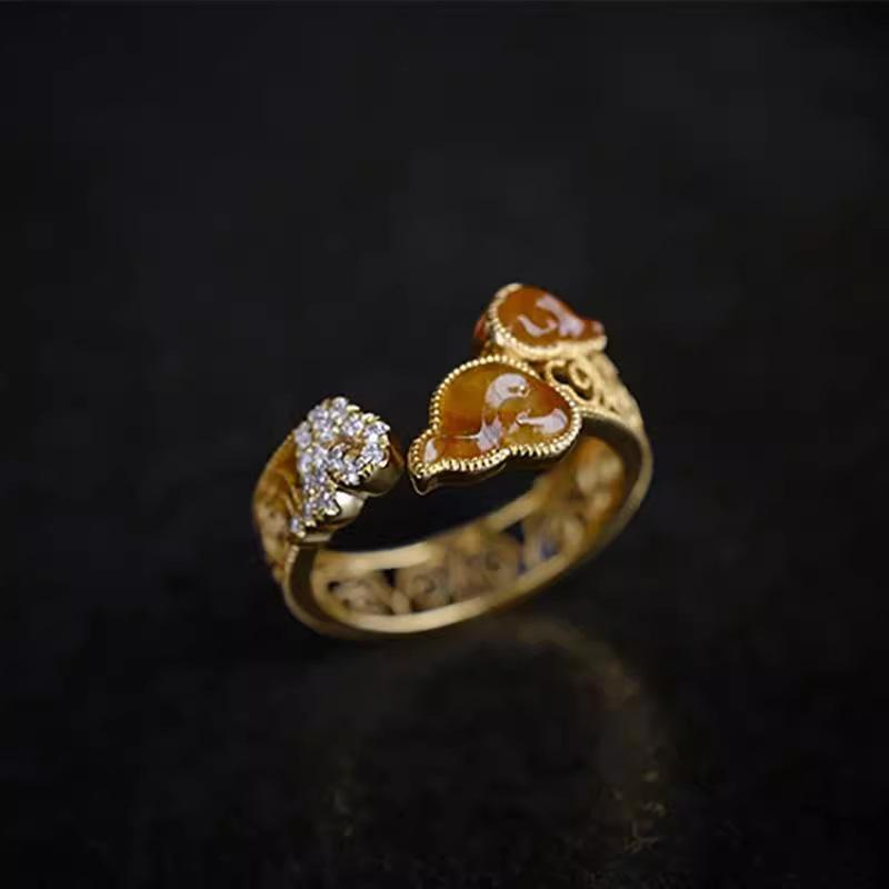 

Модные кольца для женских украшений золотой