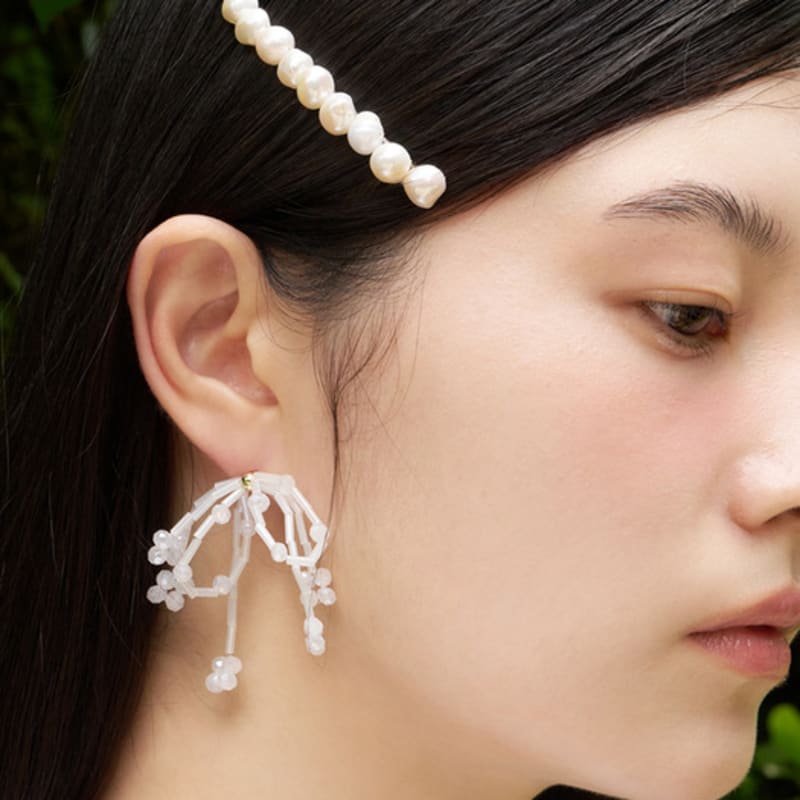 

FANTASTIC PLANET natural pearl hair pin PEARL