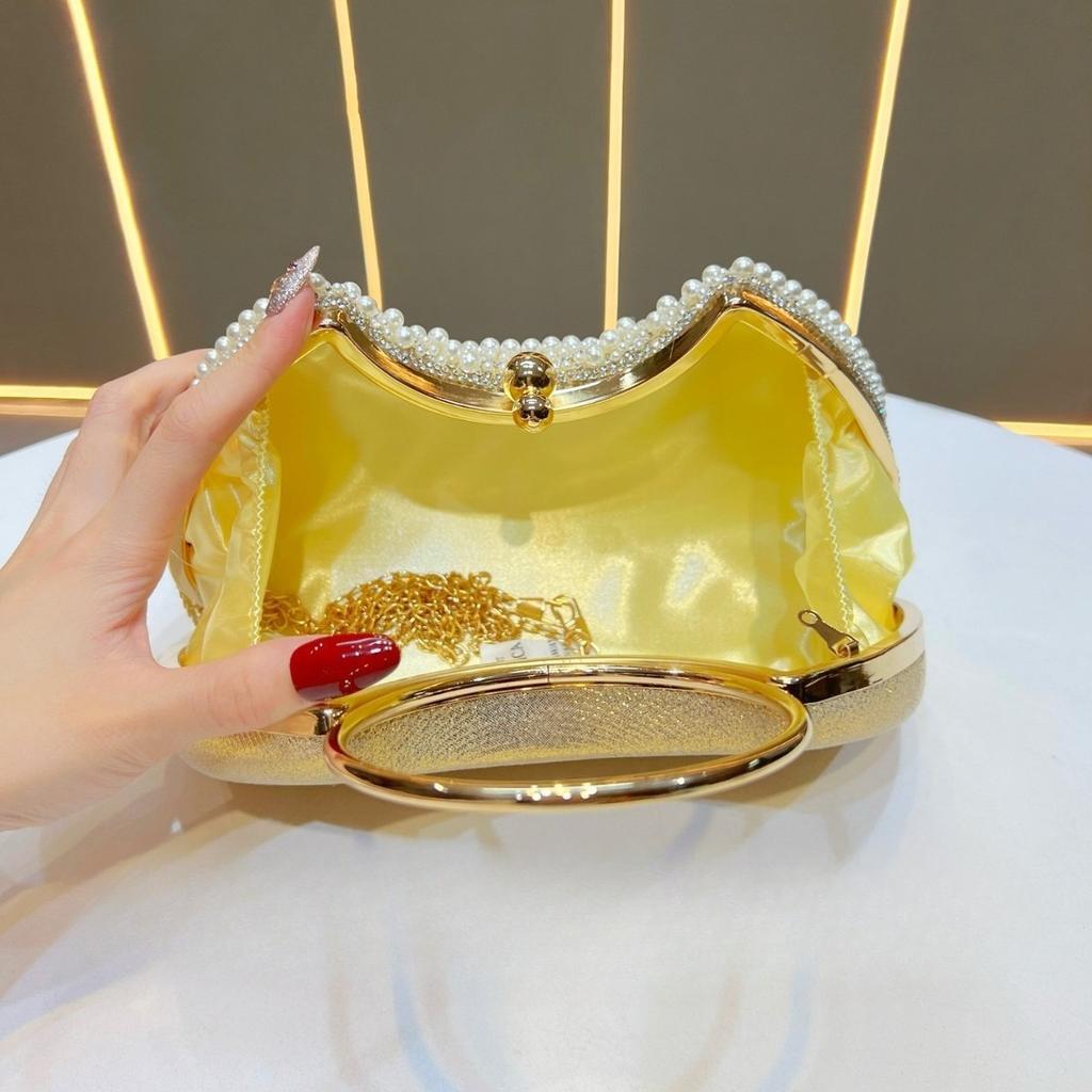 Diamond-studded Handbag with Dangling Rhinestones, Crossbody Bag for Ladies, Elegant Chain Bag