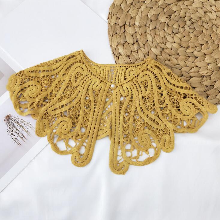 Vintage Shawl O-Neck Doll Fake Collar Shirt Women Hollow Crochet Lace False Collar Detachable Woman Half Shirt Faux  Col