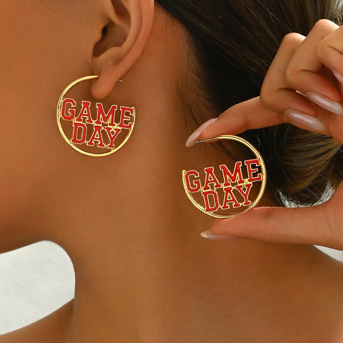 

Simple and stylish women s English alphabet stud earrings, high-end dripping oil design earrings, personalized versatile earrings