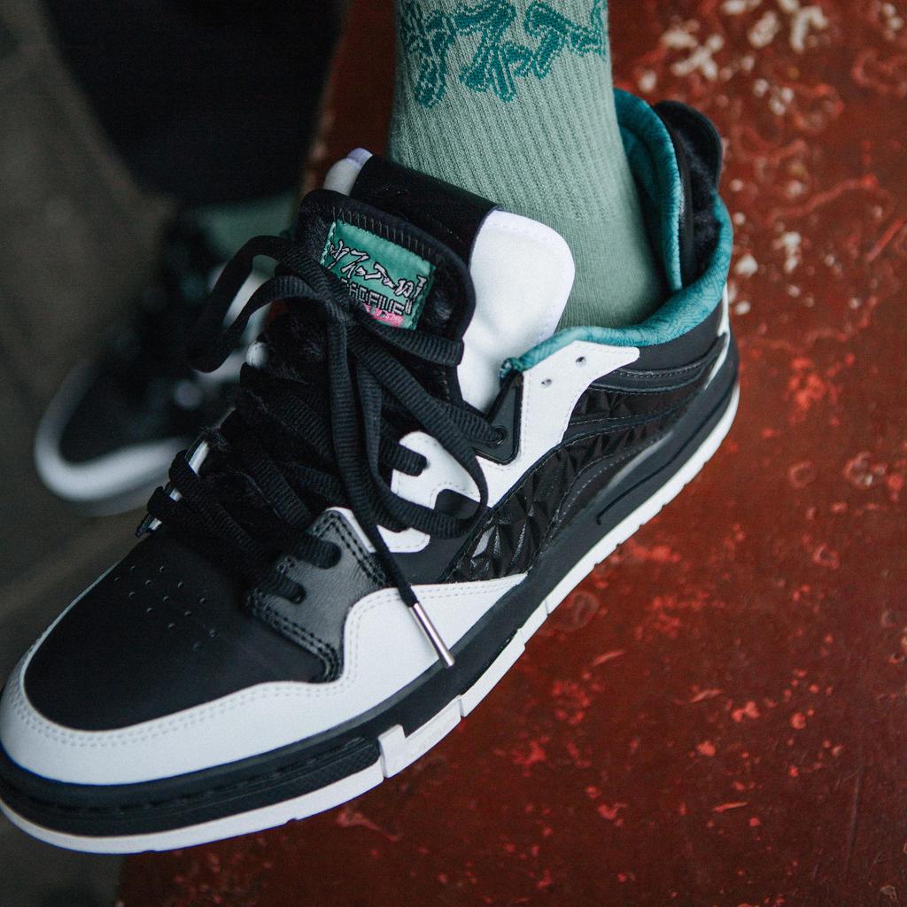 Li Ning 1807 X Li Ning BadFive Pro 1807 Black/White AECR051-1