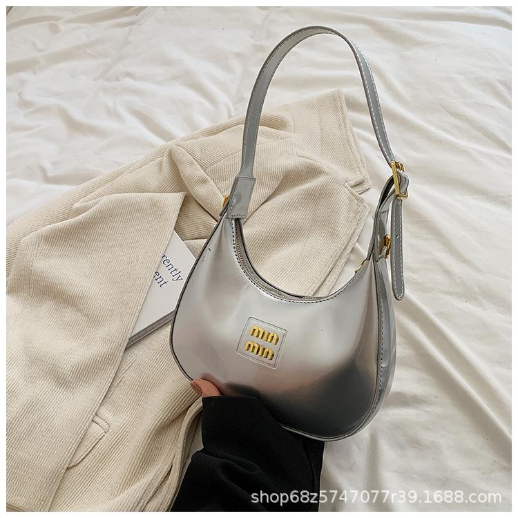 Premium patent leather glossy armpit bag 2025 new fashionable solid color portable crescent bag niche commuter shoulder bag