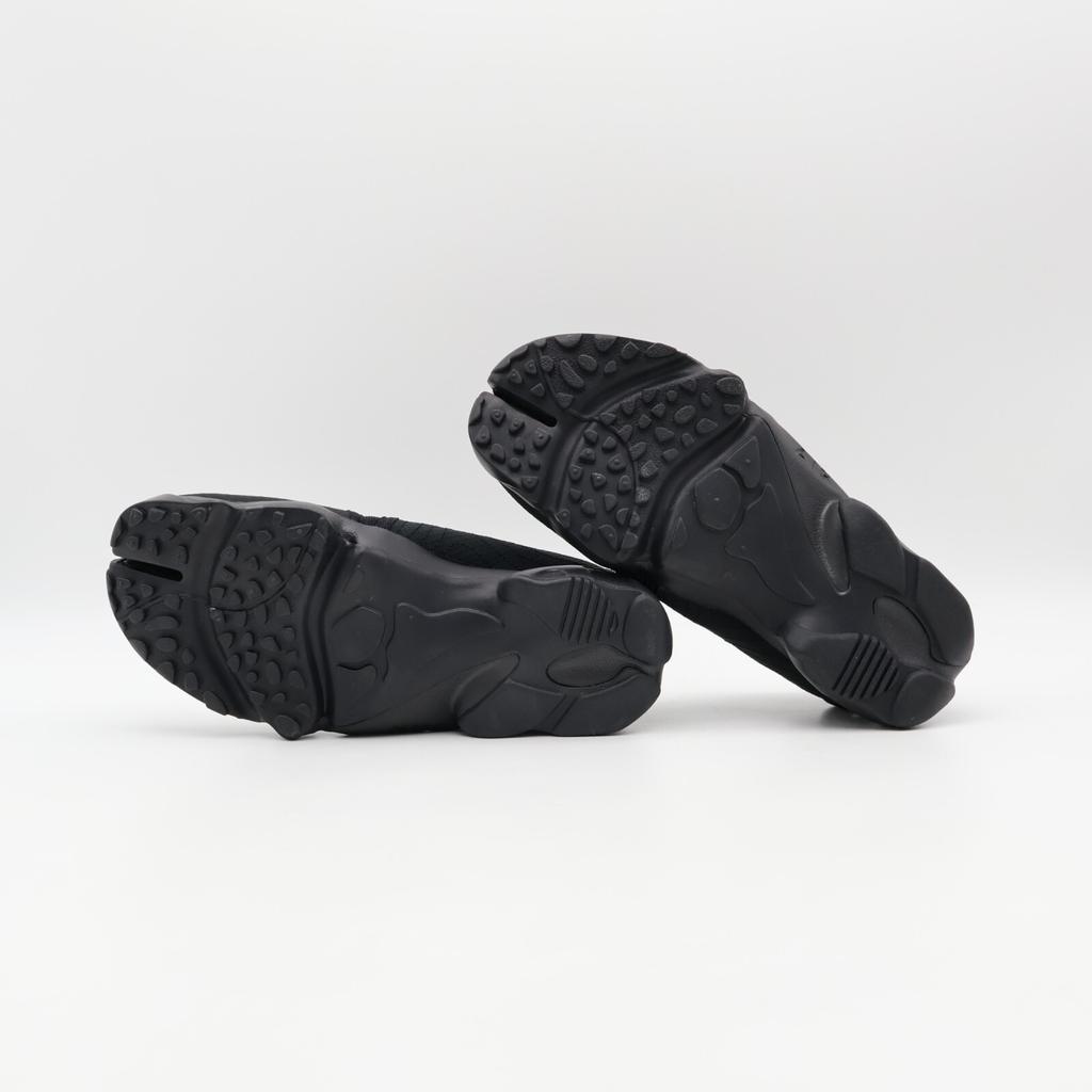 DN1338-004 Nike Air Rift Breathe Black White Black (Women's)