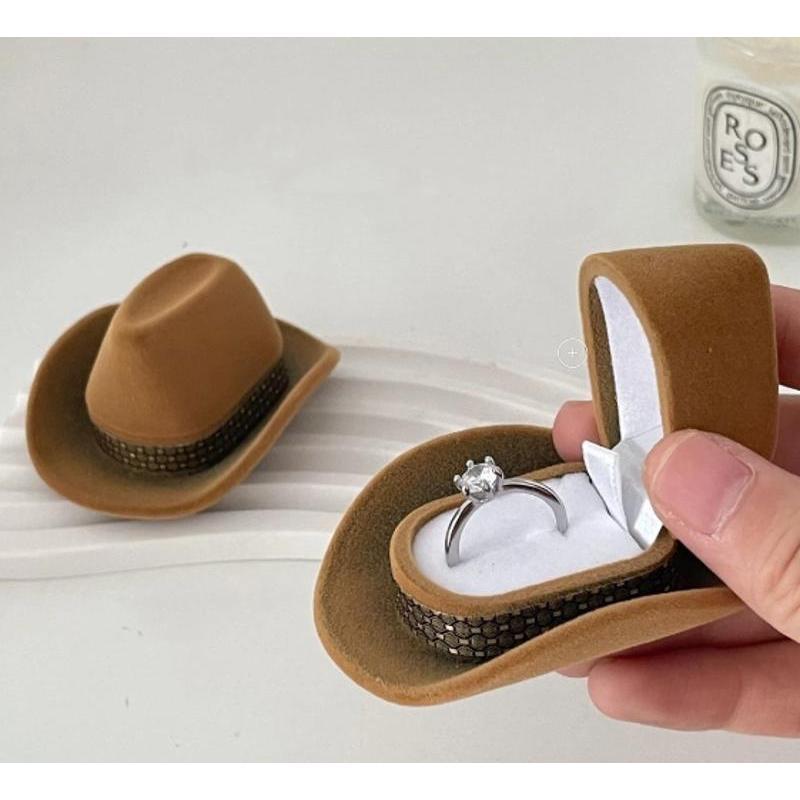 New 1Pcs Creative Design Cowboy Hat Shape Rings Box Pretty Velvet Jewelry Display Storage Case Packaging Bride Wedding Rings Box
