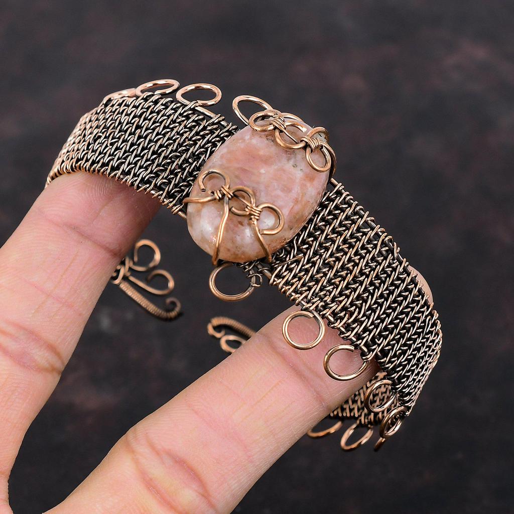 Sonnenstein Armreif Kupferdraht umwickelter Armreif Verstellbarer Armreif Edelsteinschmuck Handgefertigter Armreif Kupferdraht umwickelter Schmuck zum Geschenk