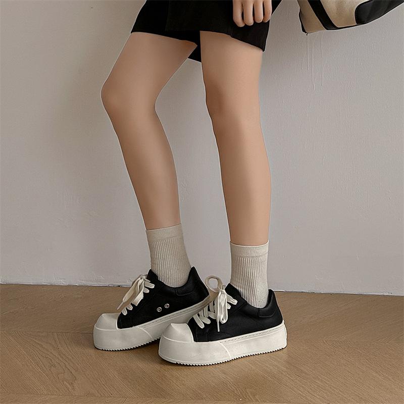 

Повседневная обувь на доске мужская маленькая белая обувь очевидно увеличивает рост та же толстая подошва дерби в британском стиле обувь на доске с большой головой 88668 40