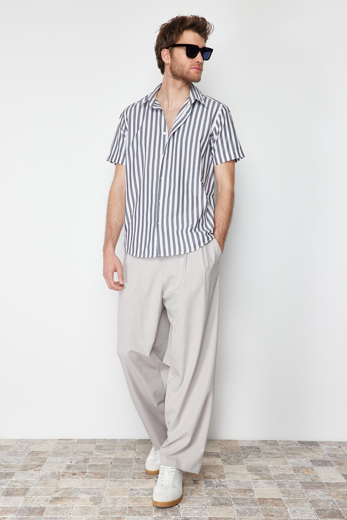 

Мужская модная новая рубашка серая приталенная полосатая рубашка M серый