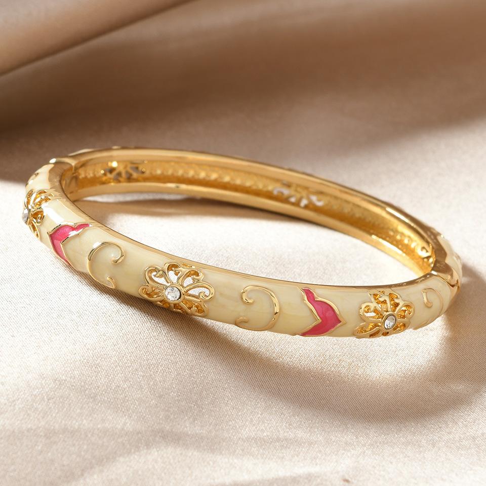 Elegant Bohemian-Inspired Polymer Clay Bangle Set - Mixed Color, Floral & Geometric Designs, Lightweight, Luxury Feel, Perfect for Weddings