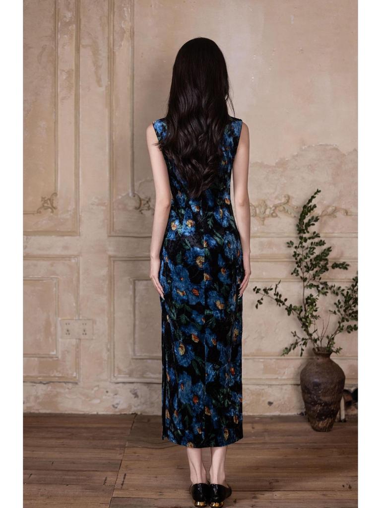 Autumn Retro Velvet Sleeveless Cheongsam Dress: Republic Era-Inspired, High-End Slimming Style