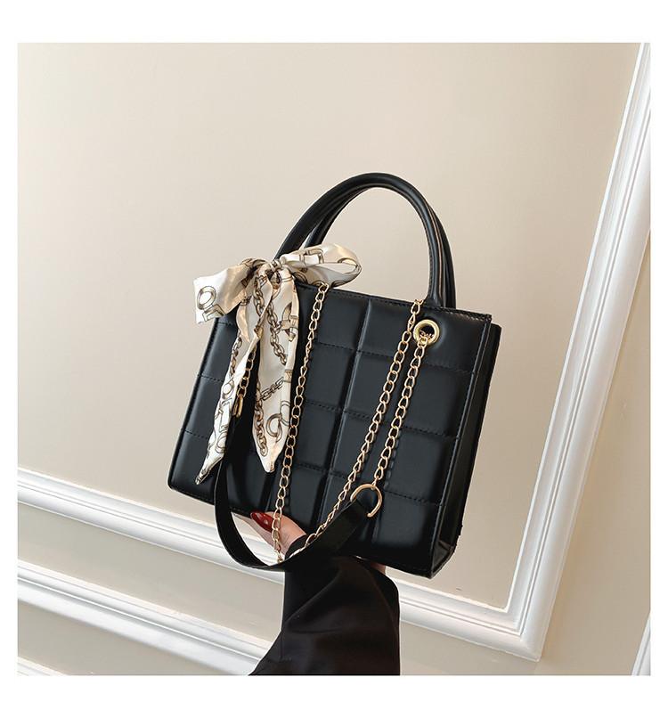 

Large Capacity Stylish Pu Shoulder Bag With Chic Aesthetic Design For Women чёрный