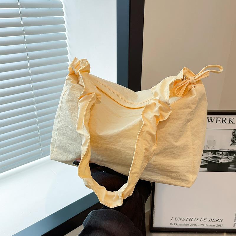 Retro temperament fairy pleated armpit bag 2025 Korean simple versatile bag single shoulder crossbody nylon cloth small square bag