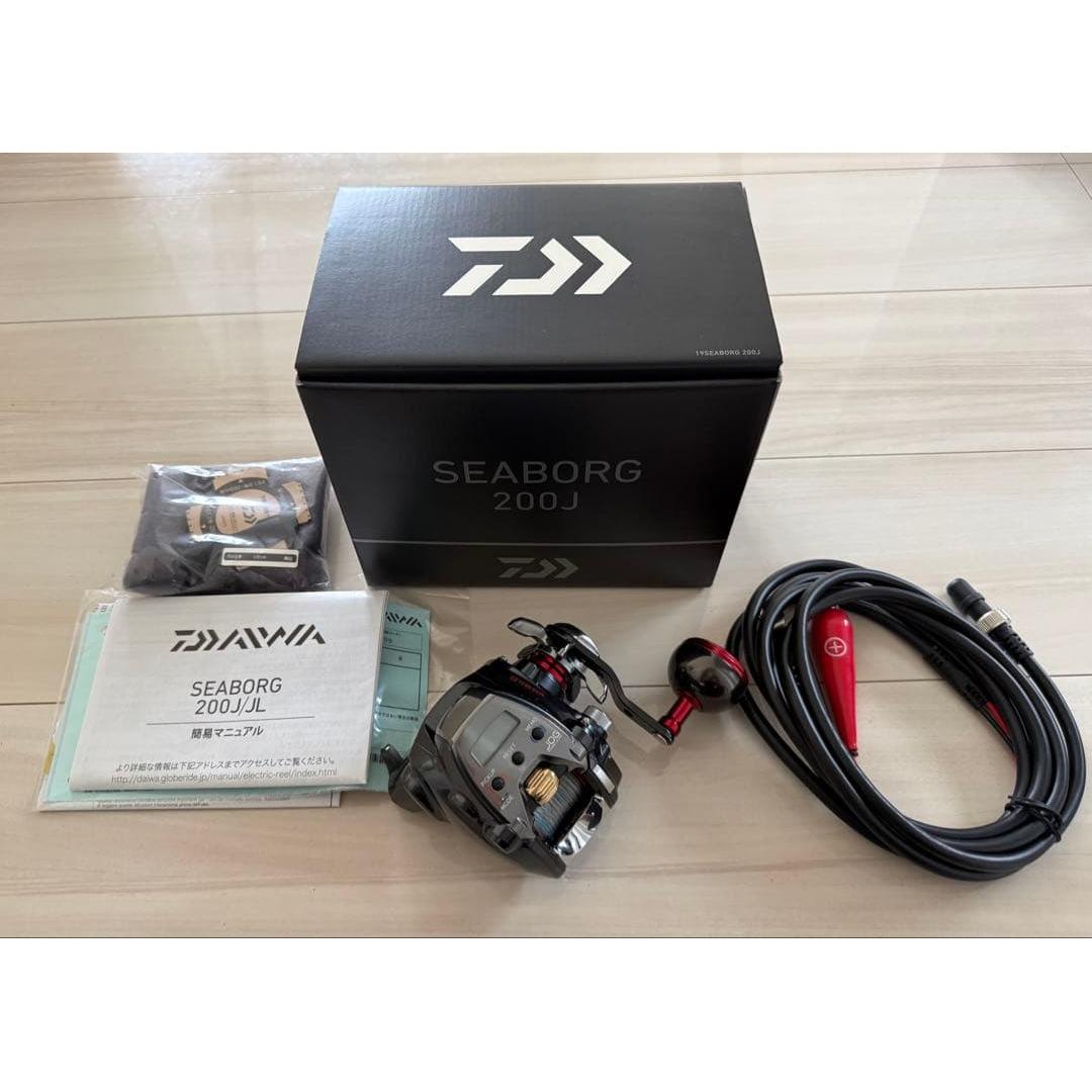 Used Daiwa Seaborg 200j (right handle) Good condition