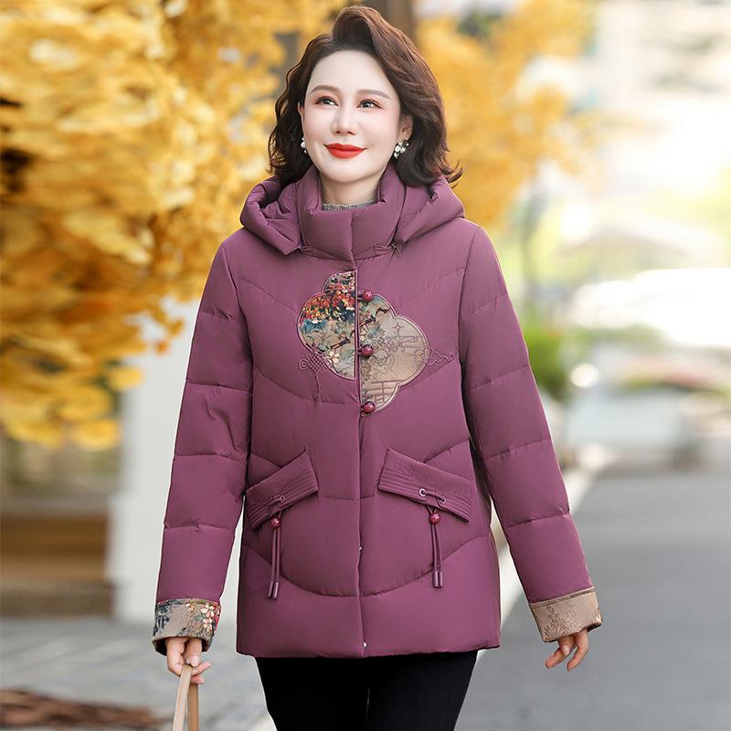 

Женский пуховик Национальный ветер Вышивка Новый Среднего и пожилого возраста Свободный Зимняя одежда Джокер Капюшон Пальто из пуха белой утки XL