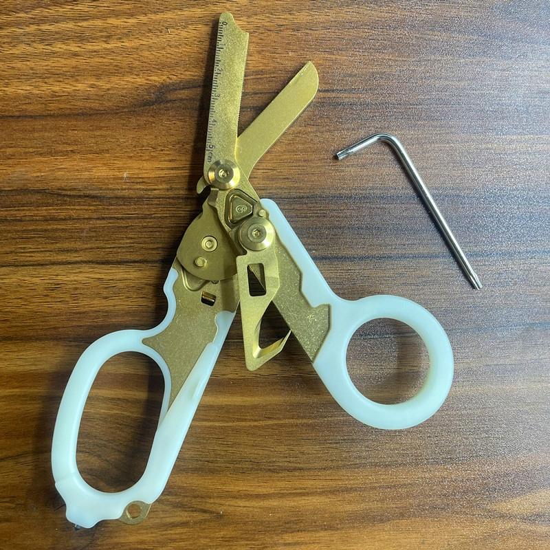 Medical Tactical Rescue Scissors Glow In The Dark 6 In 1 Black