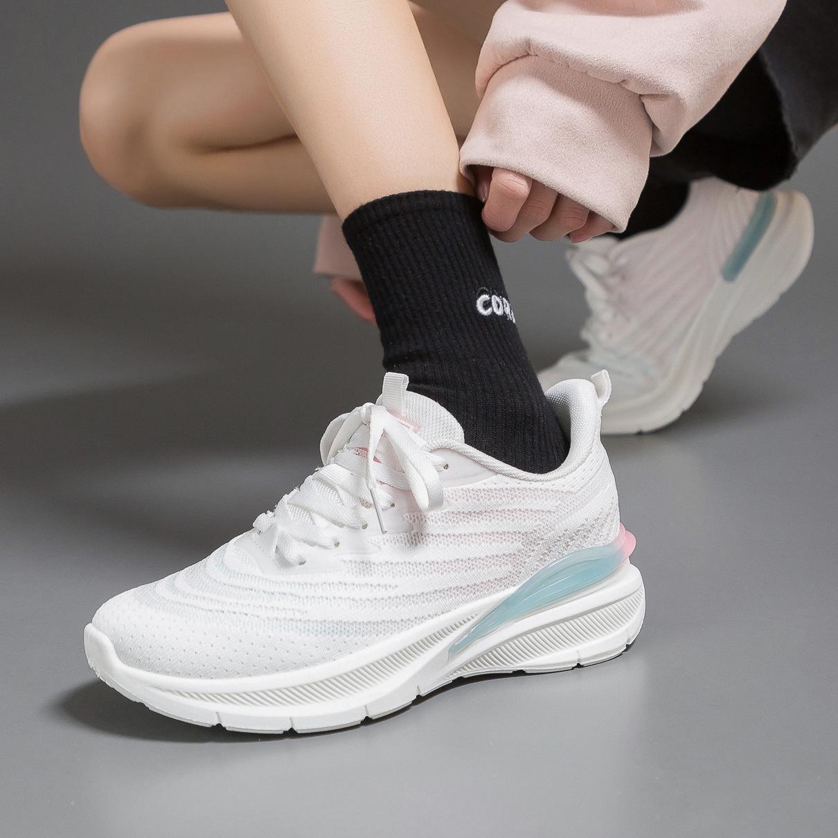 

Breathable fly-woven couple shoes tide student running sports shoes women s spring Korean version casual shoes F8828 35 [female code]