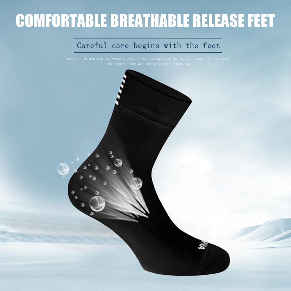 

Sport Cycling Socks Comfortable Men Women Running Breathable Socks (Black) 