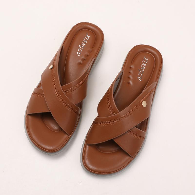 Summer Soft-soled Anti-slip and Fashionable Beach Shoes with Slope Heels and Thick Soles