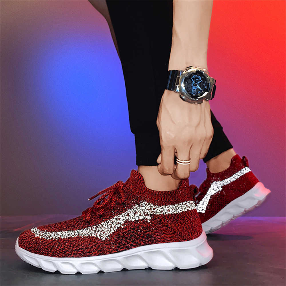 In The Forest Lace Up Luxury Walking Shoes Boots Mens Dressed Shoes Mens Dress Loafers Sneakers Sport Footwears Sepatu Out