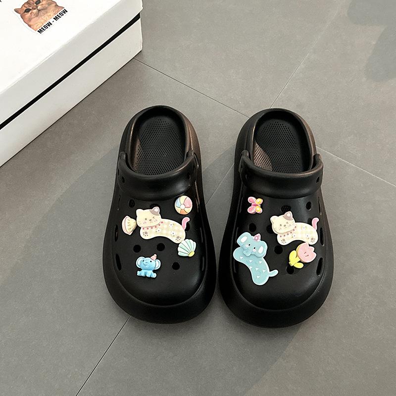 Fashion and cute platform hole shoes women's spring and summer new versatile one-pedal slippers women's skirt tide