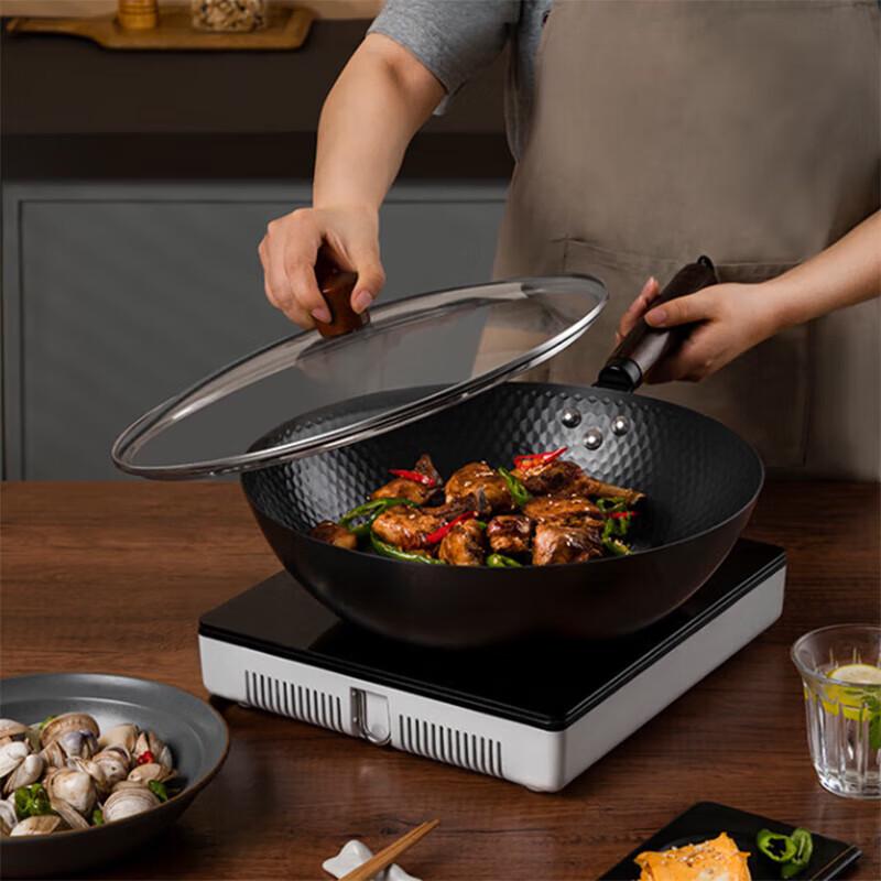 

BSK Hammered Iron Zero-Coating Non-Stick Wok (32cm)