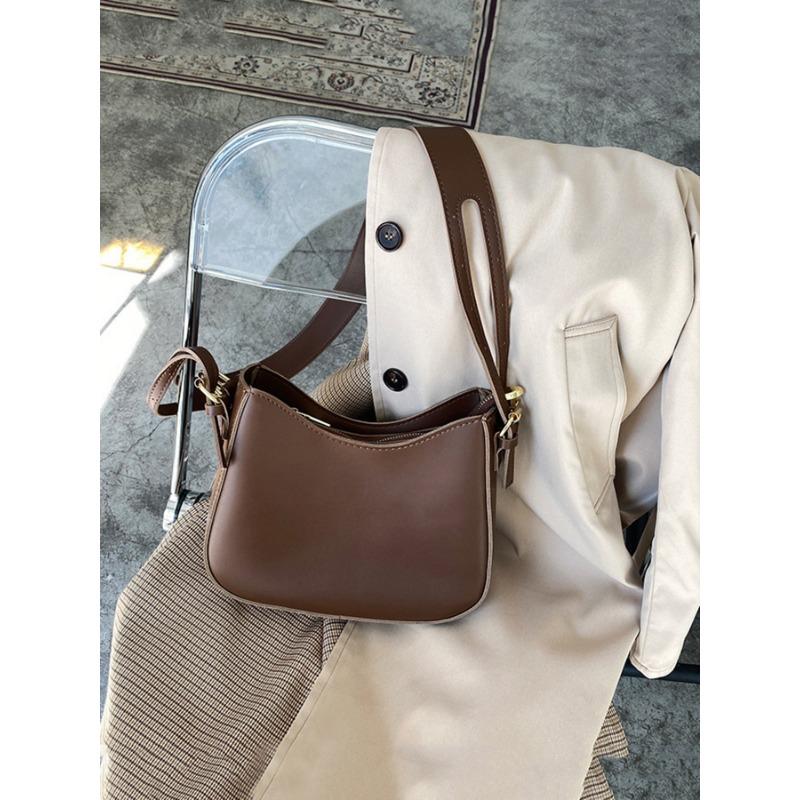 Fashionable Semi-curved Crossbody Bag Fashionable and Retro Underarm Bag Single-shoulder Saddle Bag