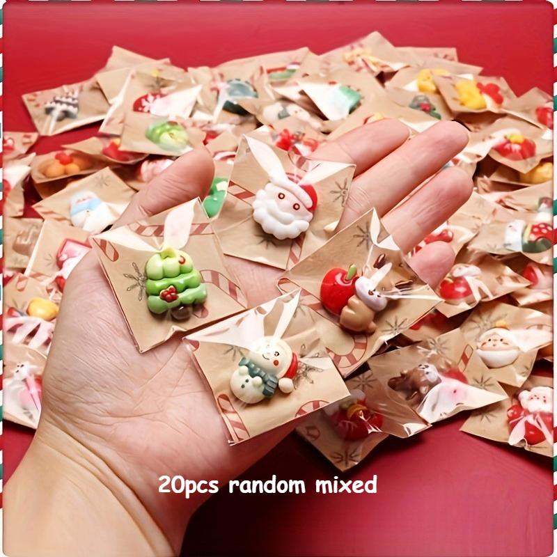 

50/20 шт. Смешанные смоляные рождественские магниты на холодильник - Санта-Клаус, снеговики, елки, клетка - Праздничные украшения для холодильника, упаковка подарков