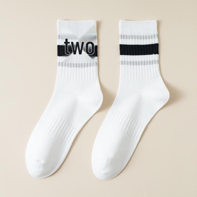 

Men s Retro Mid-Calf Double-Needle Socks: Breathable, Sweat-Absorbent, Anti-Pilling, Casual Autumn/Winter Style With Tag, Hangable