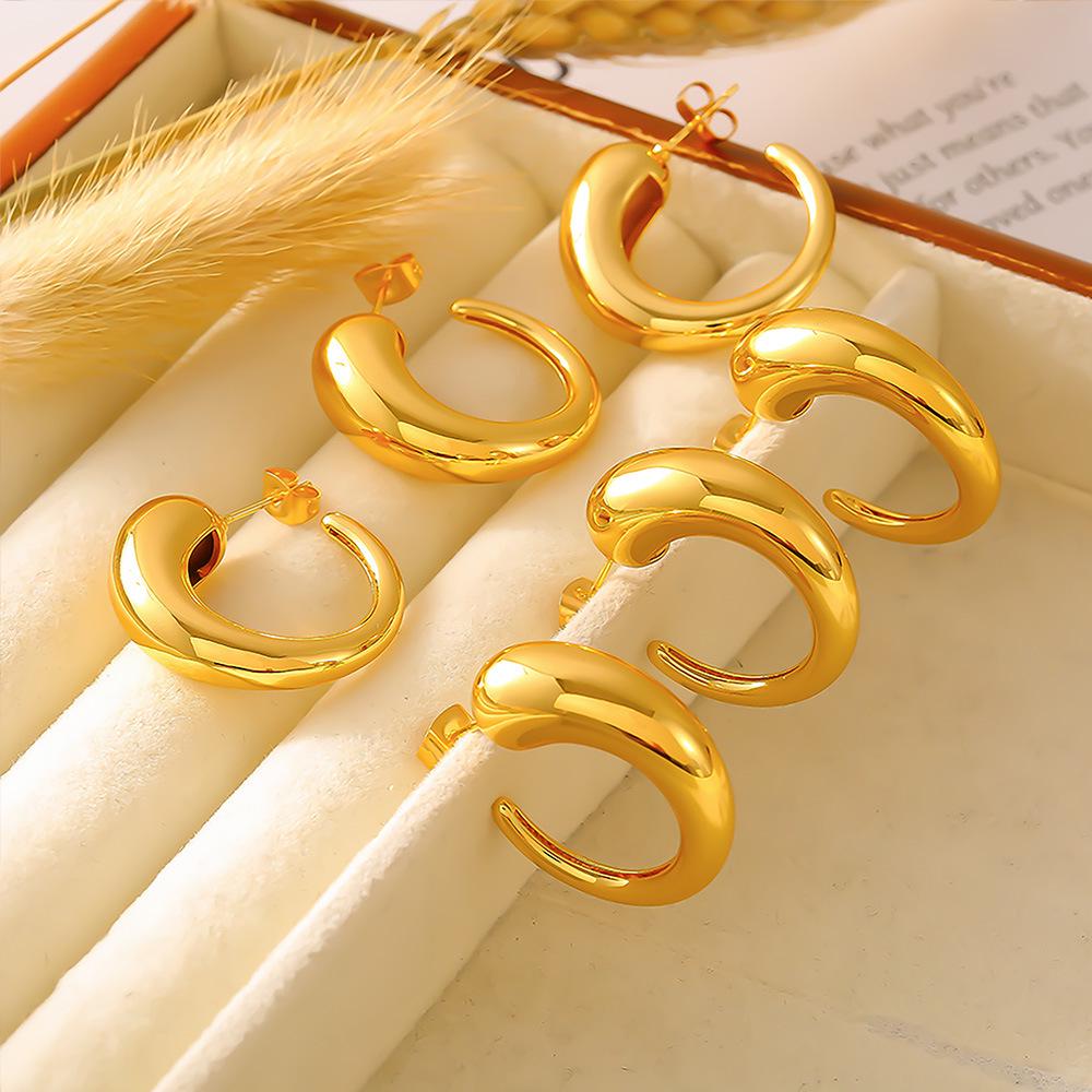 18 Karat Vergoldete C-förmige Stierhorn Geometrische Ohrringe - Trendiges Europäisches & Amerikanisches Kaltes Stil Accessoire