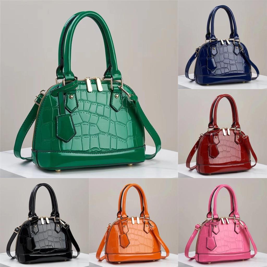 Solid Pu Color Shell Shaped Handbag With Mobile Card Pouches For Outings Casual