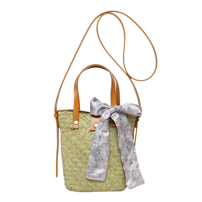 Pastoral simple niche casual straw woven handbag women's 2025 new fashion versatile vacation style messenger bag