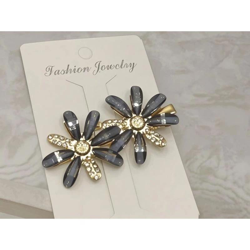 

2Pcs Able Diamond Hair Clip Colorful Petal Hair Accessories Women S Side Duckbill Clip Hair Fringe Stylish Hairpins