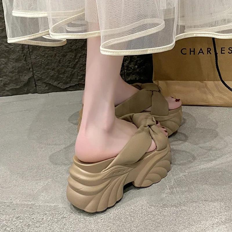 Fashion 9CM Design Platform Slippers 2025 Women Summer Wear Fashion New Style Increase Sandals Casual Muffin Flip-flops Beach Shoes