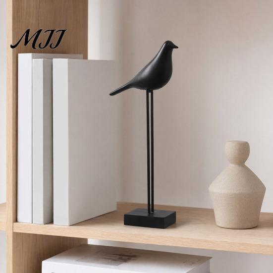 Artistic Resin Animal Statues Black & White Bird Figurine, Minimalist Modern Art Sculpture for TV Interior Design Accents Cabinet Bookshelf
