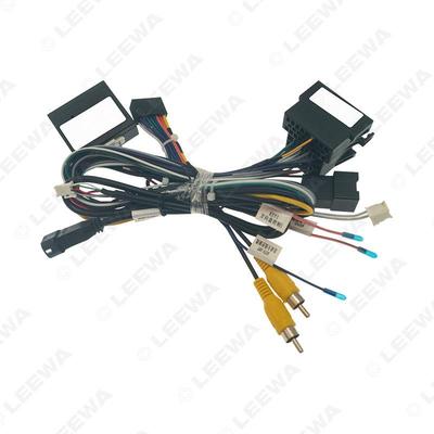 Akcesoria do elektroniki samochodowej – Kable, adaptery, gniazda