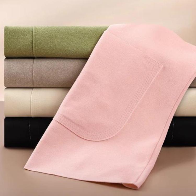 Women Winter Sleeveless Thermal Tank Top Basic Double Layer with Square Neck Warm Camisole Front and Back Pockets