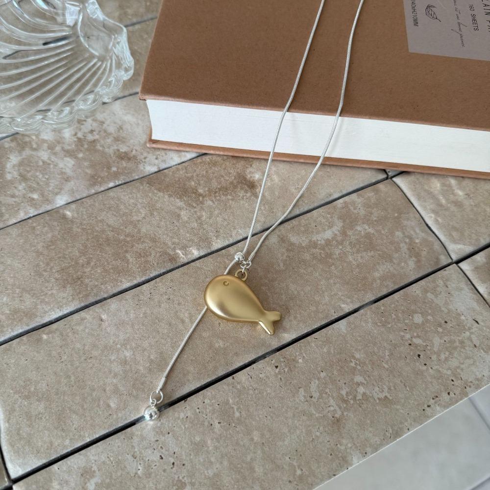 Niche Adjustable Golden Fish Necklaces PU Braided Rope Collarbone Chain Sweater Chain Women Party Gift