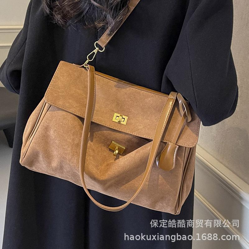 Frosted Tote Bag Women's 2025 New Large-capacity Commuter Underarm Bag Autumn and Winter High-end Versatile Shoulder Leisure Bag