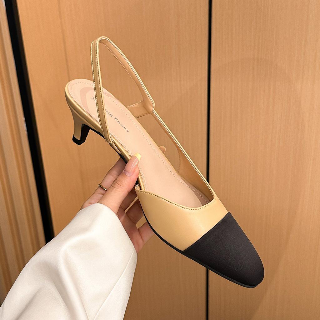 937-2 Französische Retro-Farbblock-Sandalen mit dicken Absätzen und leeren quadratischen Zehenpartien, Damenschuhe mit kleinem, duftendem Temperament