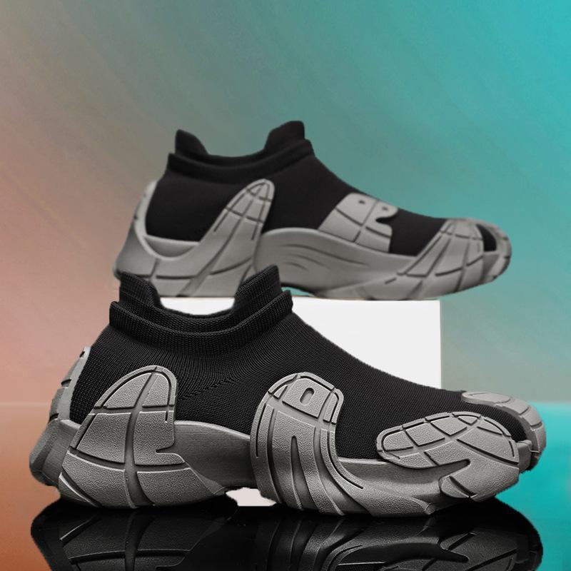 2025 New Men's Solid Color Sneaker Breathable Slip-On Mesh Sneakers Lightweight Outdoor Hiking Shoes Summer Outdoor Casual Wear