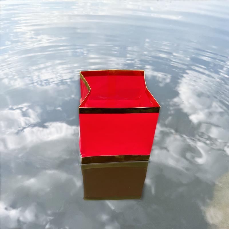 Multicolor Waterproof Floating Paper Lanterns With Gold Trim Sturdy Material For Weddings Parties Wishing Ceremonies