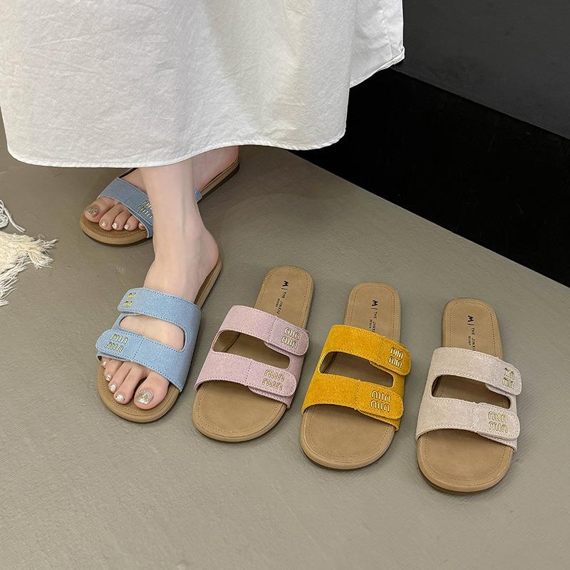 Slippers women's summer outer wear new fashionable soft flat one-word sandals with skirt beach cool slippers