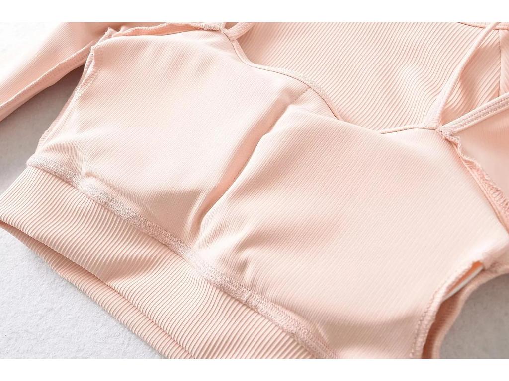 Women's Ribbed Long Sleeve Yoga Top with Chest Pads - Quick-Dry Crop